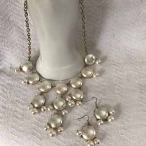 White gold costume neckless set